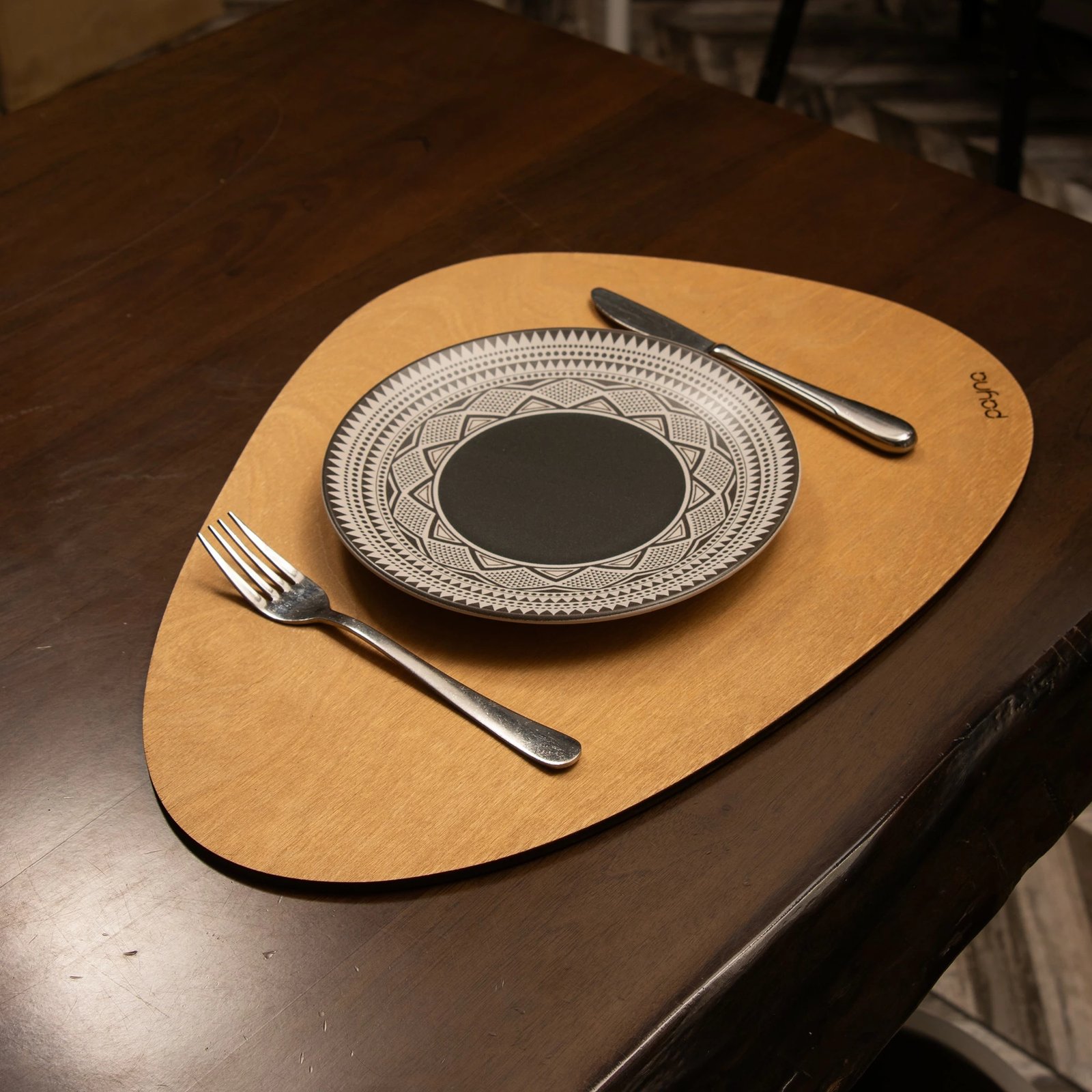 Set nënshtrues tavoline prej druri, ngjyrë mjaltë, Hermia, 4 copë