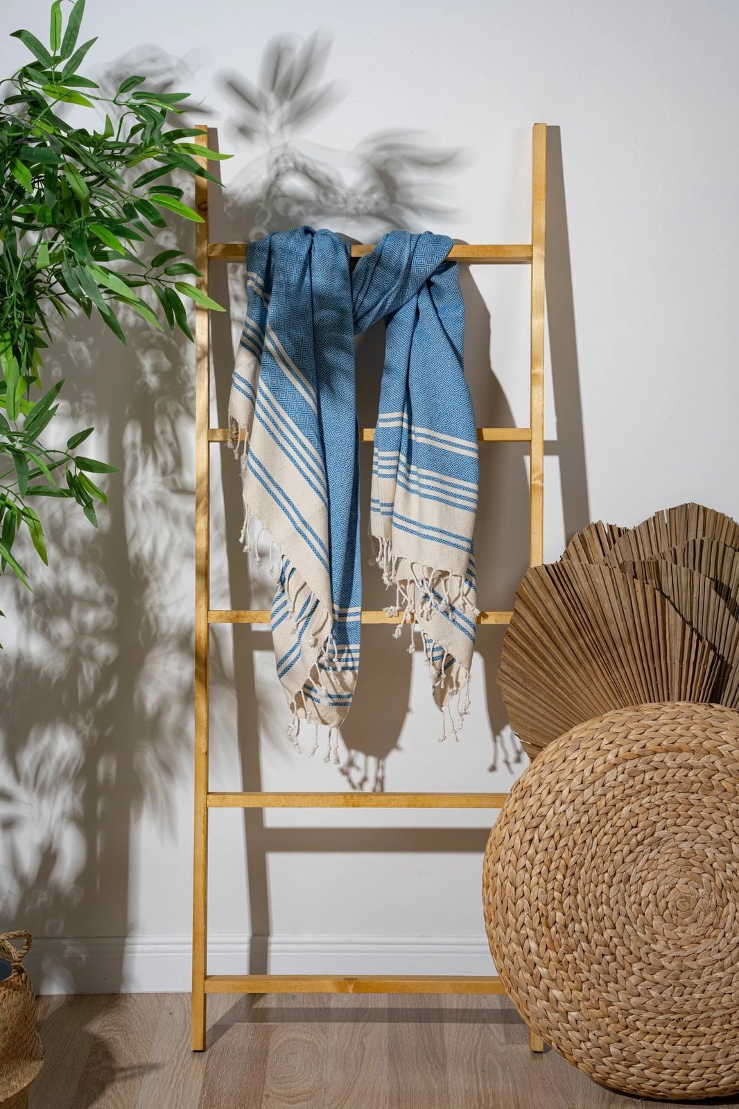 Peshqir plazhi Fouta, ngjyrë Royal, Mijölnir, New Diamond