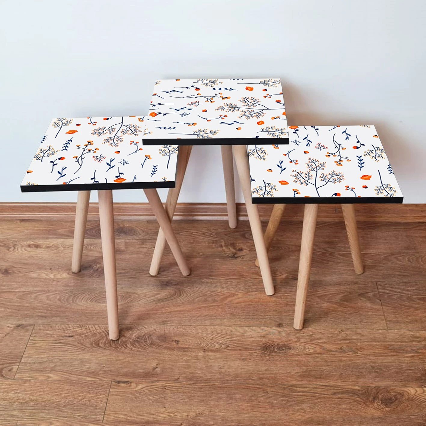 Set tavolinash ndihmëse, 3 copë, Skye Decor, 3Shp172, ngjyrë bardhë, blu e errët dhe portokalli