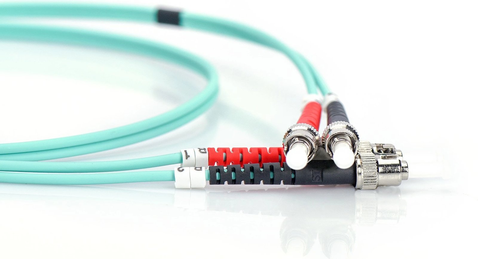 Kabllo optike Digitus OM3 ST/ST 2m aqua