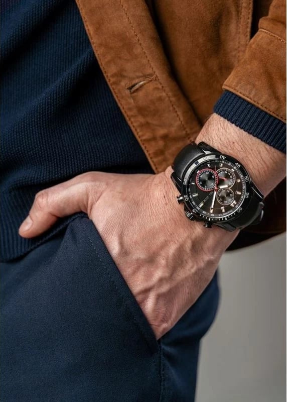 Orë dore për meshkuj Paul Lorens, e zezë