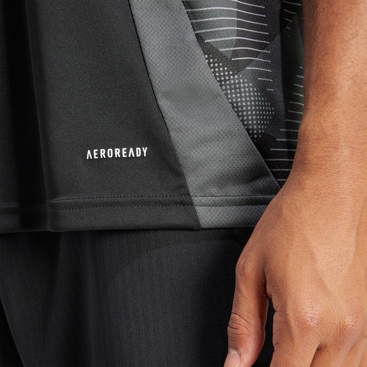 Fanellë për meshkuj adidas, e zezë