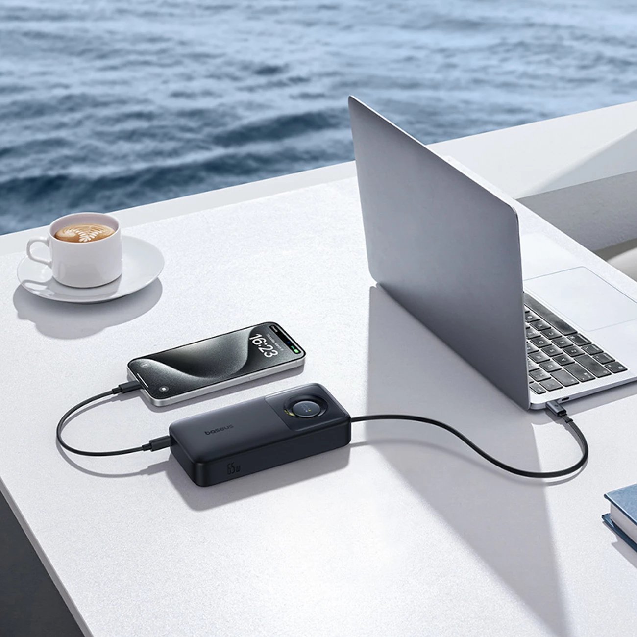 Powerbank Baseus Free2Pull 20000mAh, 65W, me kabllo USB-C të tërheqshme, e zezë
