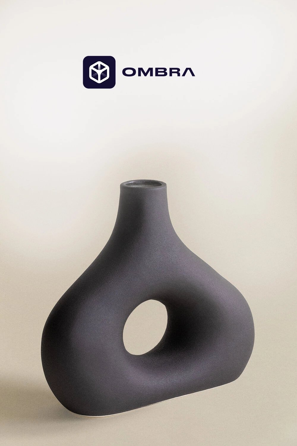 Vazo Dekorative dhe Kreative, e zezë