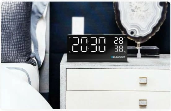 Orë alarmi me radio Blaupunkt CR10ALU, sensor temperature dhe lagështie, e zezë