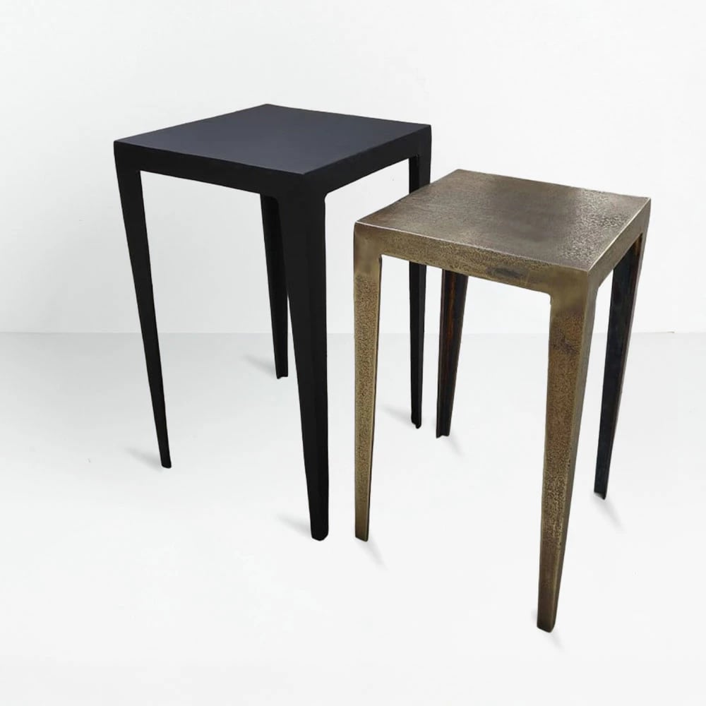 Set tavolinash anësore MAGRO, 2 copë, ngjyrë e zezë dhe bronzi, 32x32x57cm