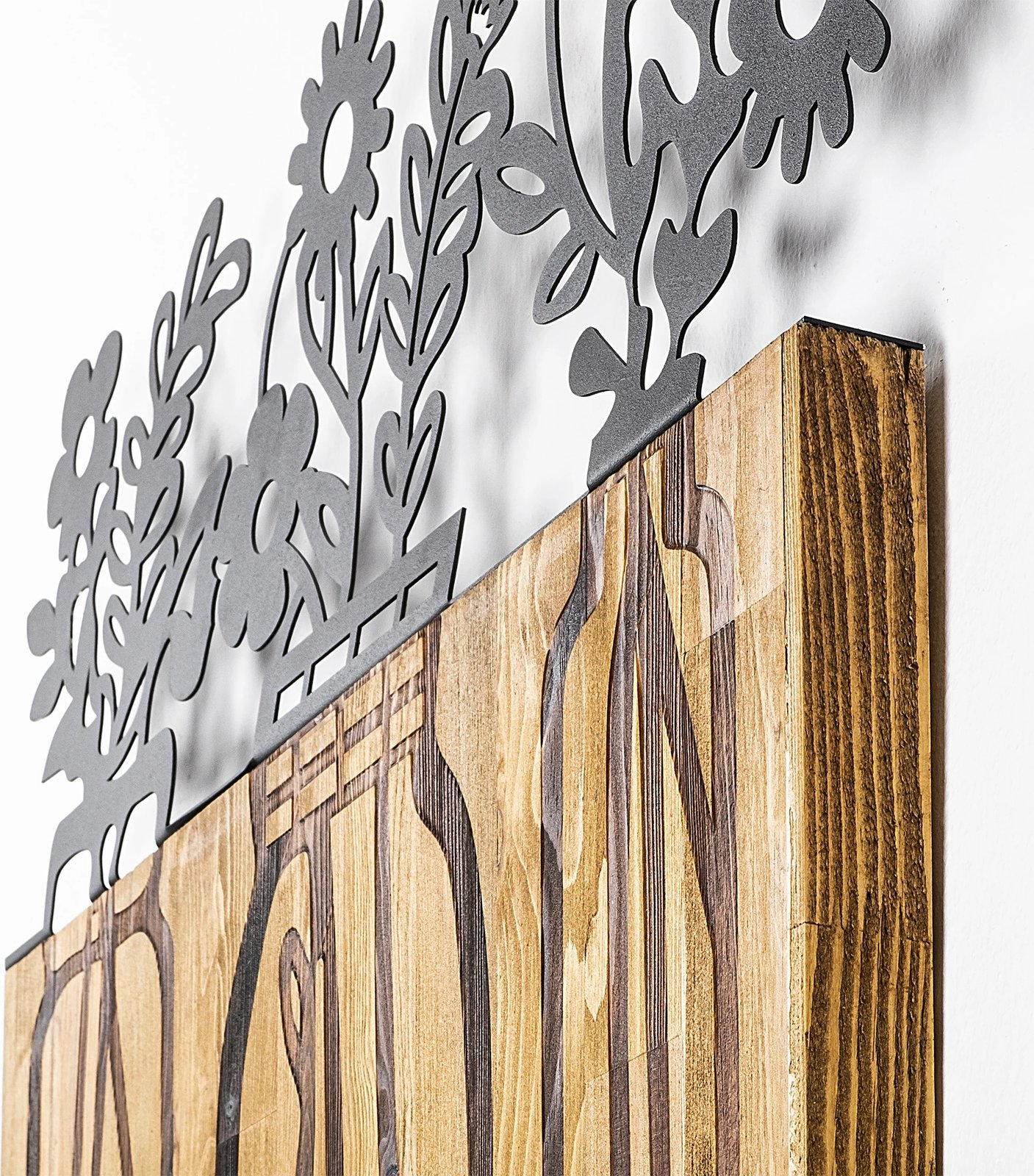 Aksesor dekorativ prej druri për mur, Wallity, Flower 5, ngjyrë arre dhe e zezë, 65x3x52cm