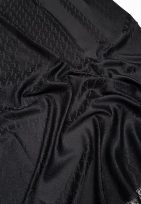 shall Armani Exchange femra, e zezë