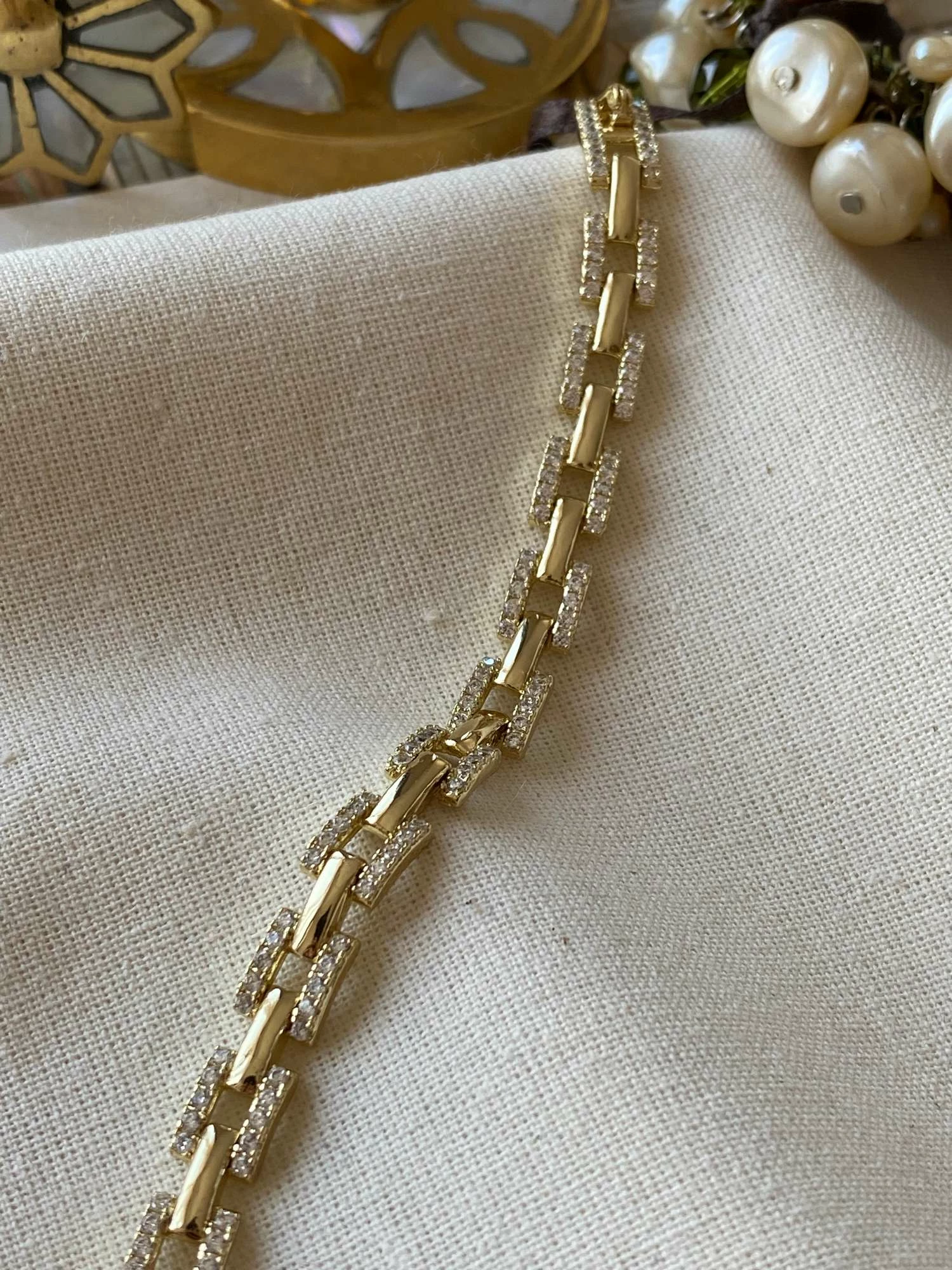 Byzylyk Jumeon, ngjyrë ari, 123476