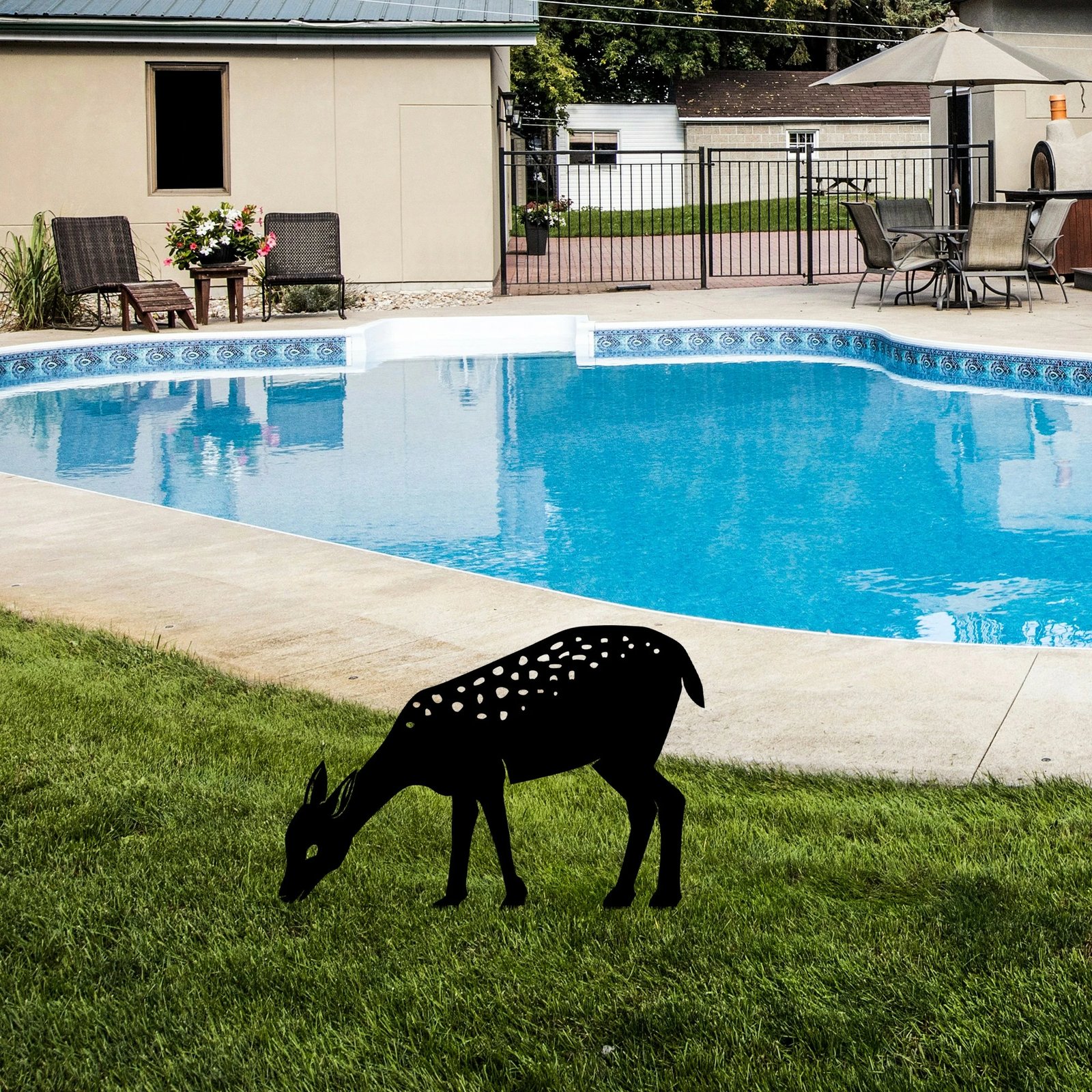 Objekt dekorativ për kopsht Aberto Design, Gazelle 01, metal i zi, 64x72cm