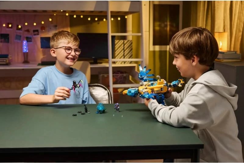 Lego set DREAMZzz Crocodile Submarine për fëmijë