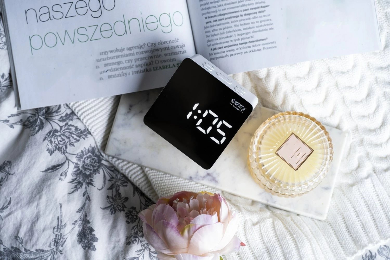 Orë alarmi Adler CAMRY CR 1150w me ekran LED, e zezë