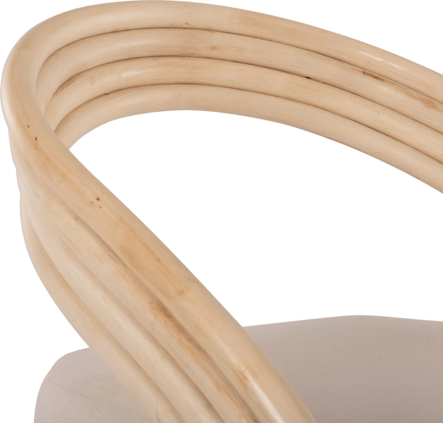 Karrige Donita FH9838 ratan natyral me jastëk të bardhë 67x74x78H cm.