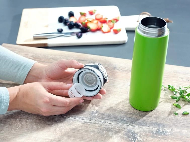 Termos udhëtimi LEIFHEIT 3277, 600 ml, i gjelbër/zi Termos udhëtimi LEIFHEIT 3277, 600 ml, i gjelbër/zi