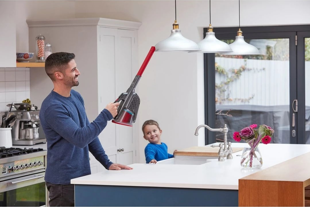 Fshesë elektrike e dorës Black & Decker, 20W Fshesë elektrike e dorës Black & Decker, 20W