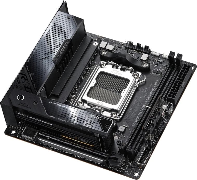 Pllakë amë ASUS Rog Strix X670E-I GAMING