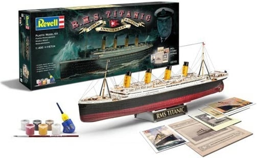 Model plastik Revell R.M.S. Titanic 1:400, set me ngjyra dhe brushë