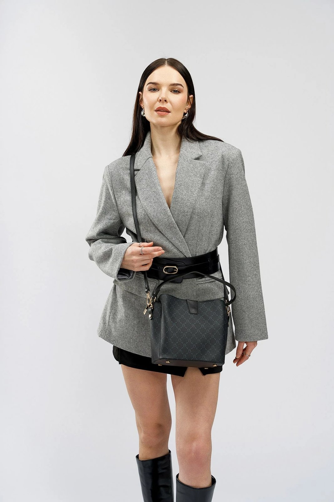 Çantë bucket Lucky Bees, 328 v2, e zezë, gri