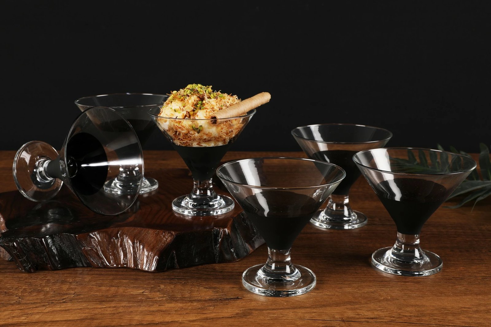 Set gotash akulli për akullore, qelq, ngjyrë e zezë, Hermia, DRK0005, 6 copë Set gotash akulli për akullore, qelq, ngjyrë e zezë, Hermia, DRK0005, 6 copë