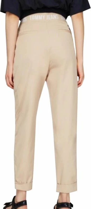 Pantallona për femra Tommy Hilfiger, modeli Tjw Shrs Pleated Tapered, ngjyrë krem