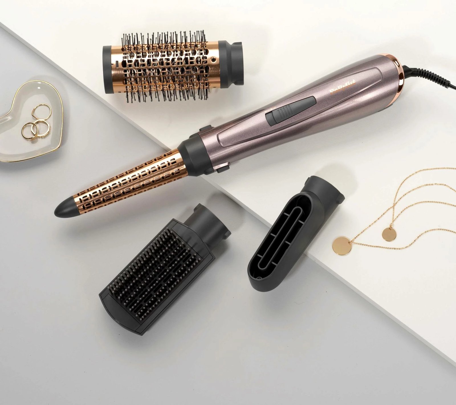 Furçë flokësh me ajër të nxehtë 4-në-1 BaByliss AS136E 1000W, me jone