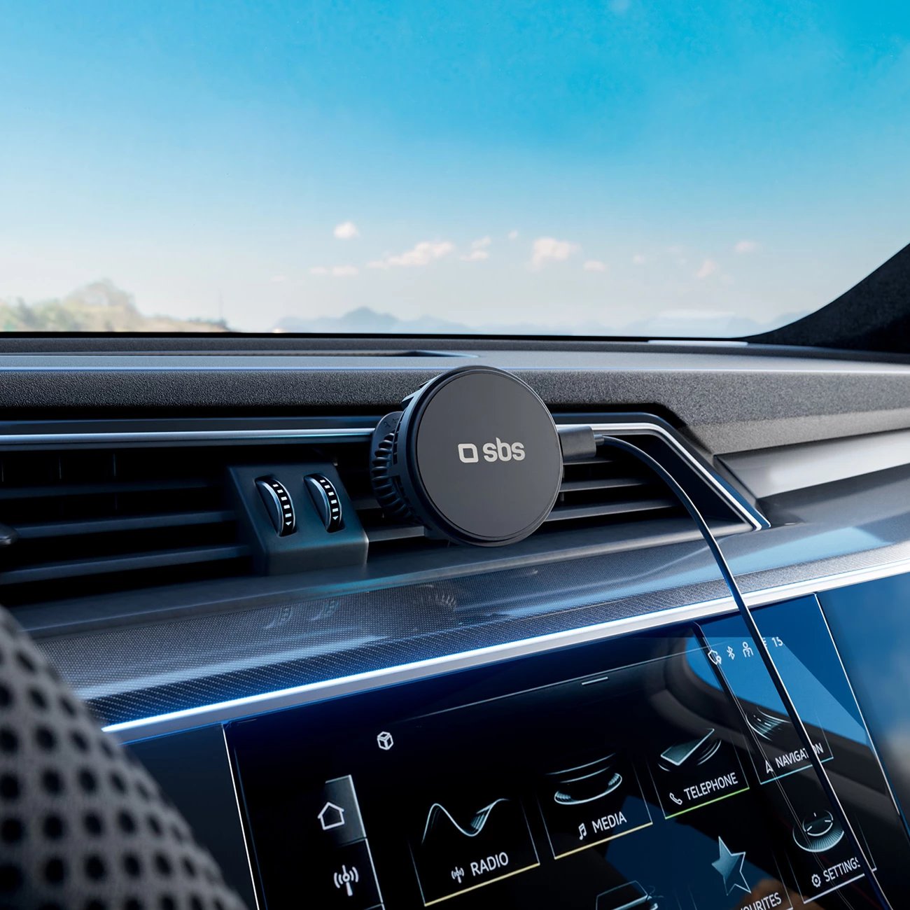 Mbajtës magnetik me karikues wireless SBS TESUPFANWIR15W, për grilë të ajrit, 15W, me ftohje, i zi