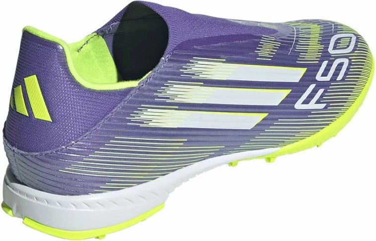 Atlete futbolli për meshkuj adidas F50, vjollcë