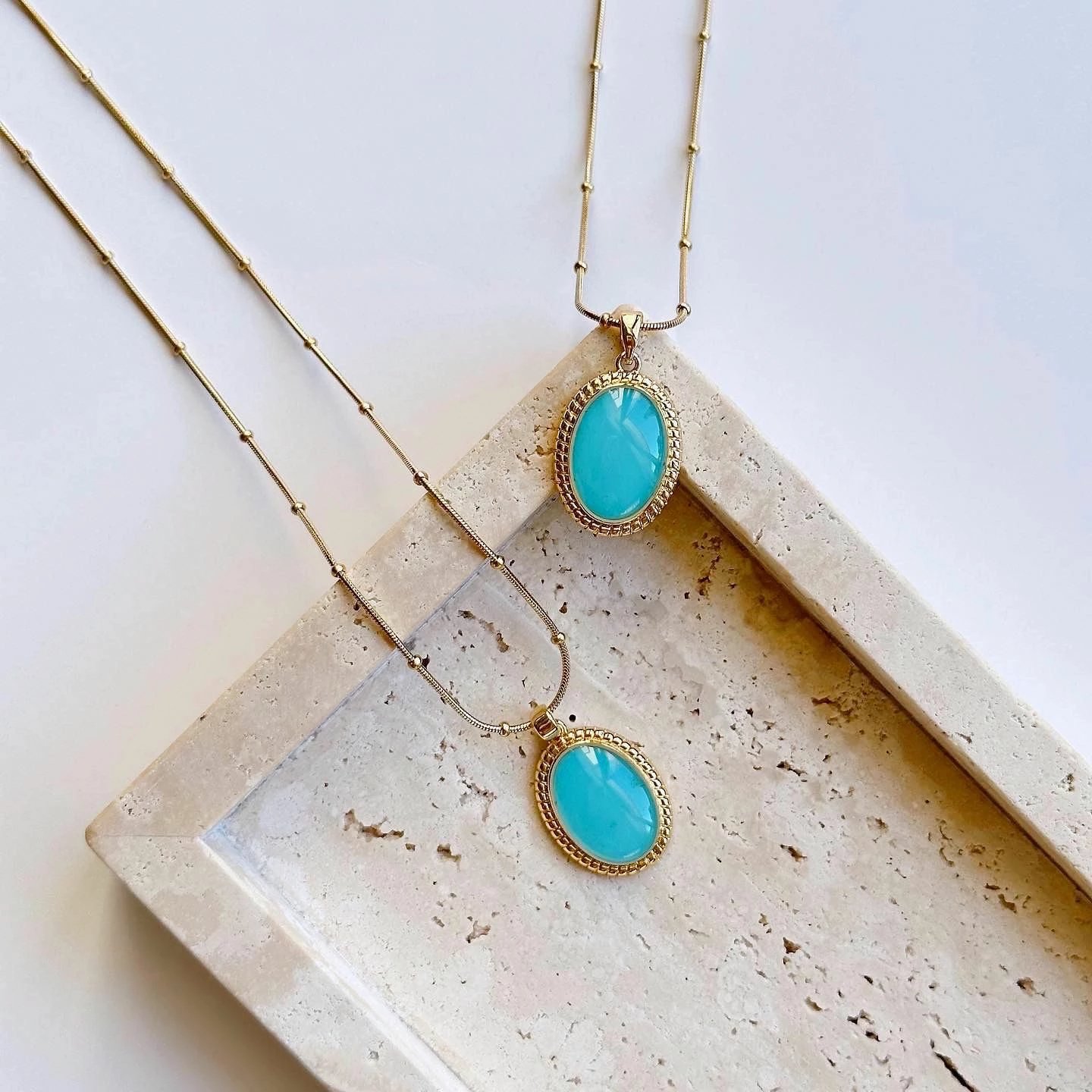 Qafore çeliku Jumeon, ngjyrë turquoise dhe ari, Bodrum