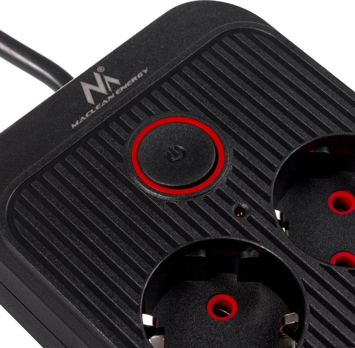 Zgjatues elektrik, Maclean MCE389 B, 6 dalje Schuko, 4x USB-A + 1x USB-C, 2500W, kabllo 1.5 m, me ndërprerës, e zezë