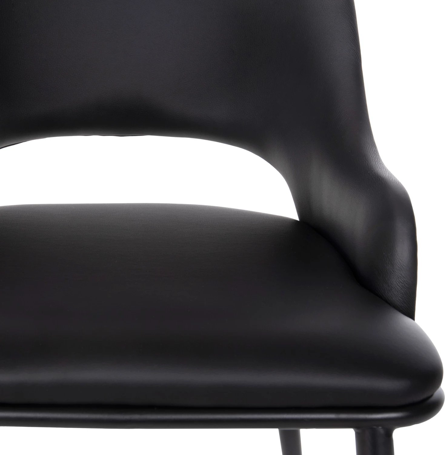 Karrige ngrënieje DELF FH9617.01 PU e zezë-këmbë metali të zeza-shpinë druri natyrale 48x55x76H cm., set prej 2 copë