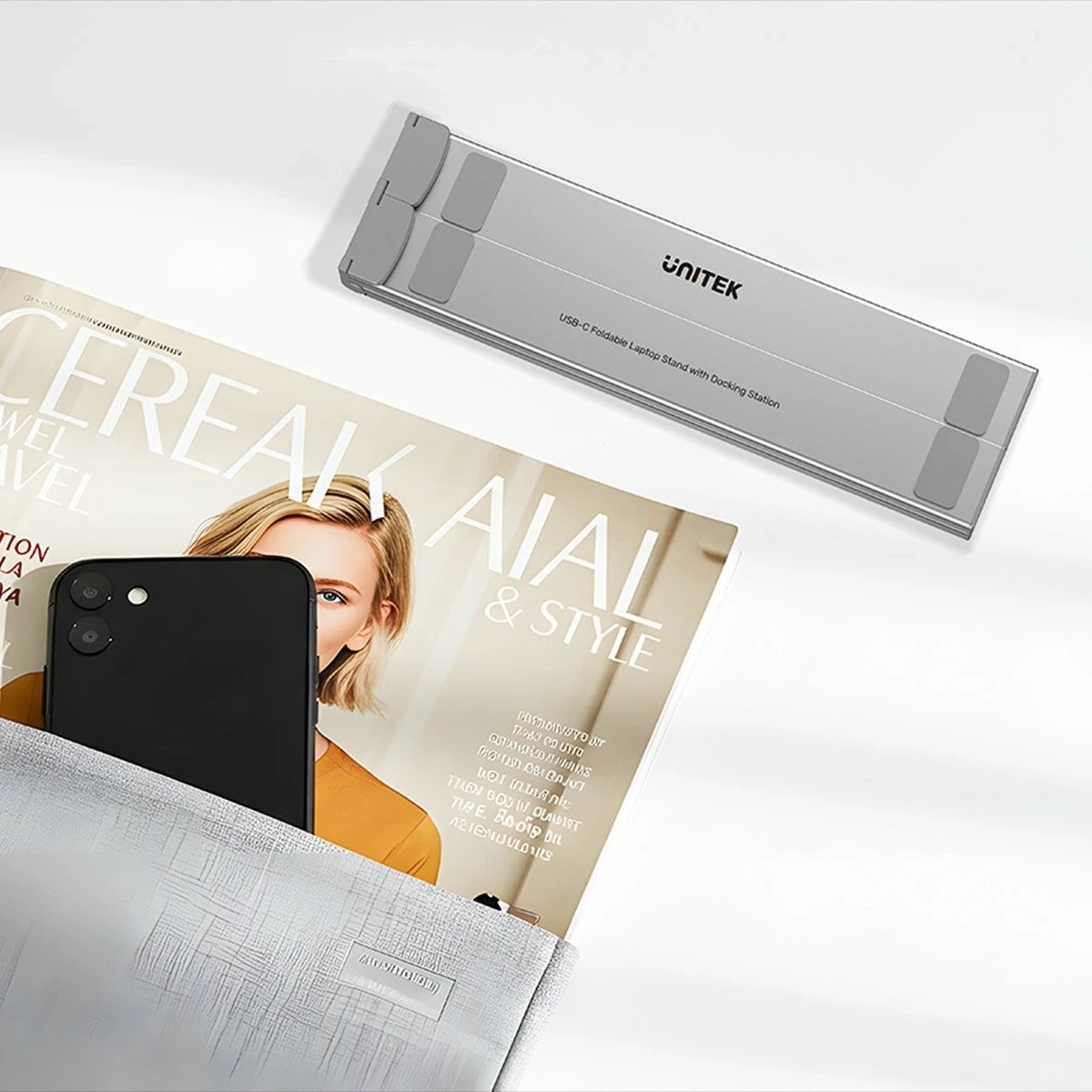 Kasë laptopi Unitek, me hub HDMI/PD/SD, e rregullueshme, ngjyrë argjendtë