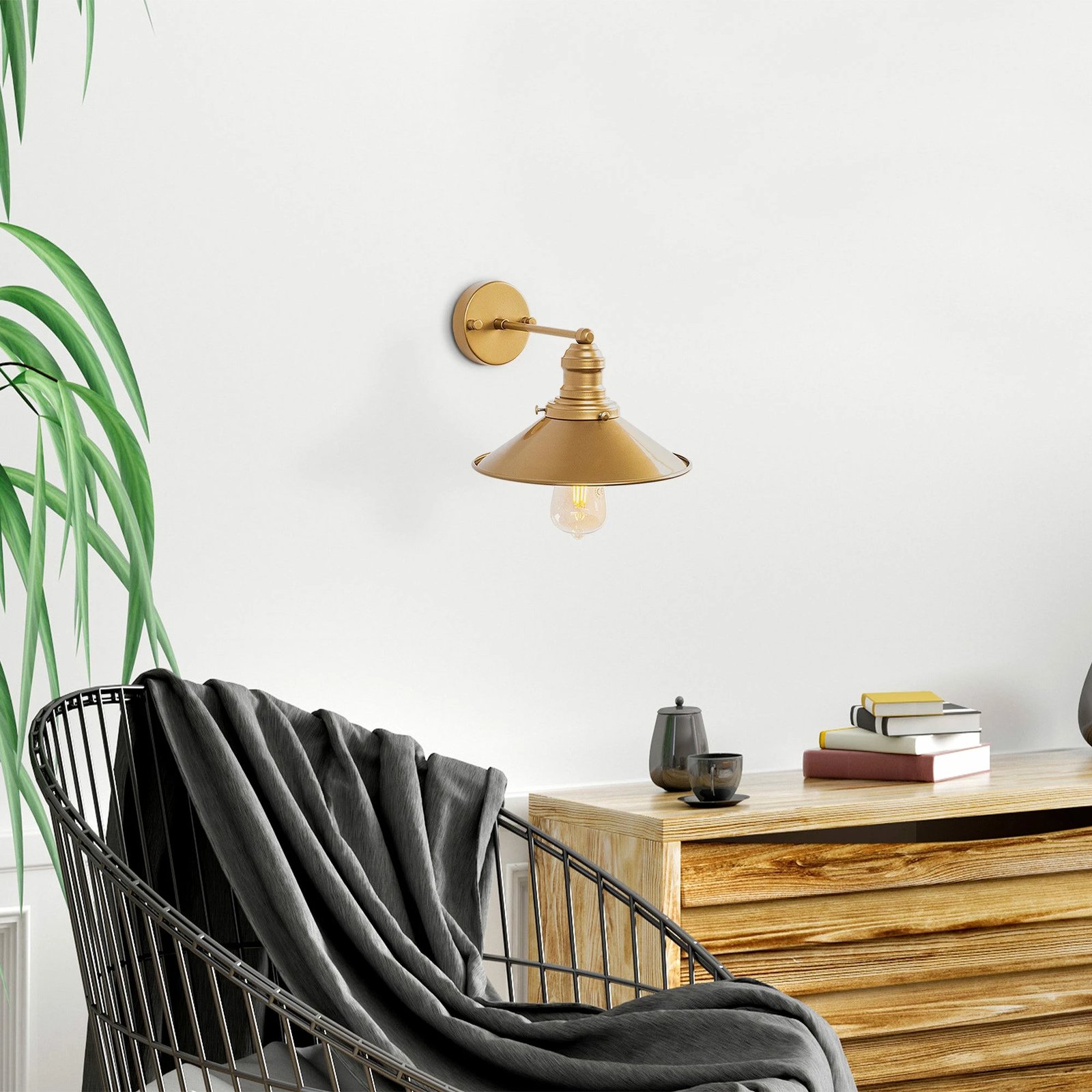 Llambë muri Opviq, formë konike, ngjyrë ari, 24x27x20cm