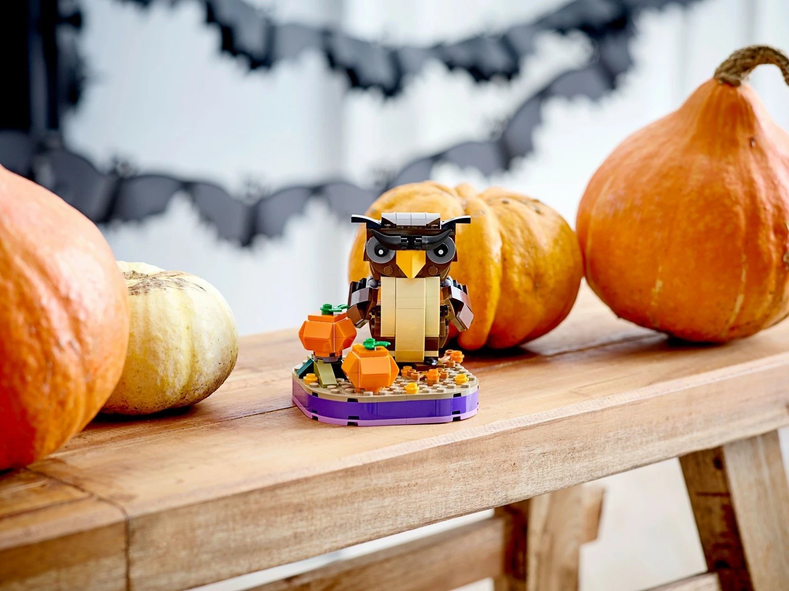 Set ndërtimi LEGO 40497 Halloween Owl, 228 pjesë, rreth 11 cm lartësi, për moshat 8+, plastikë, set mesatar