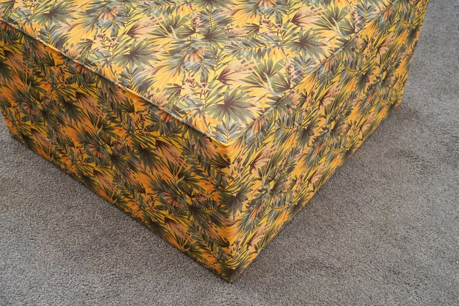 Puf Atelier del Sofa, ngjyrë e verdhë, Kozan