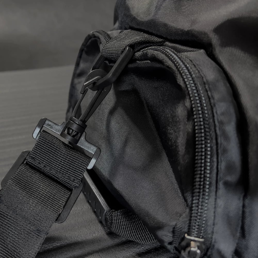 Çantë sportive/udhëtimi Wozinsky WSB-B01, 16L, 40x20x25cm, e zezë Çantë sportive/udhëtimi Wozinsky WSB-B01, 16L, 40x20x25cm, e zezë