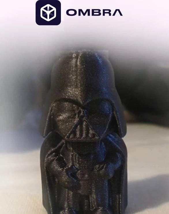 Mbajtëse për çakmak Clipper, dizajni "Darth Vader", e zezë