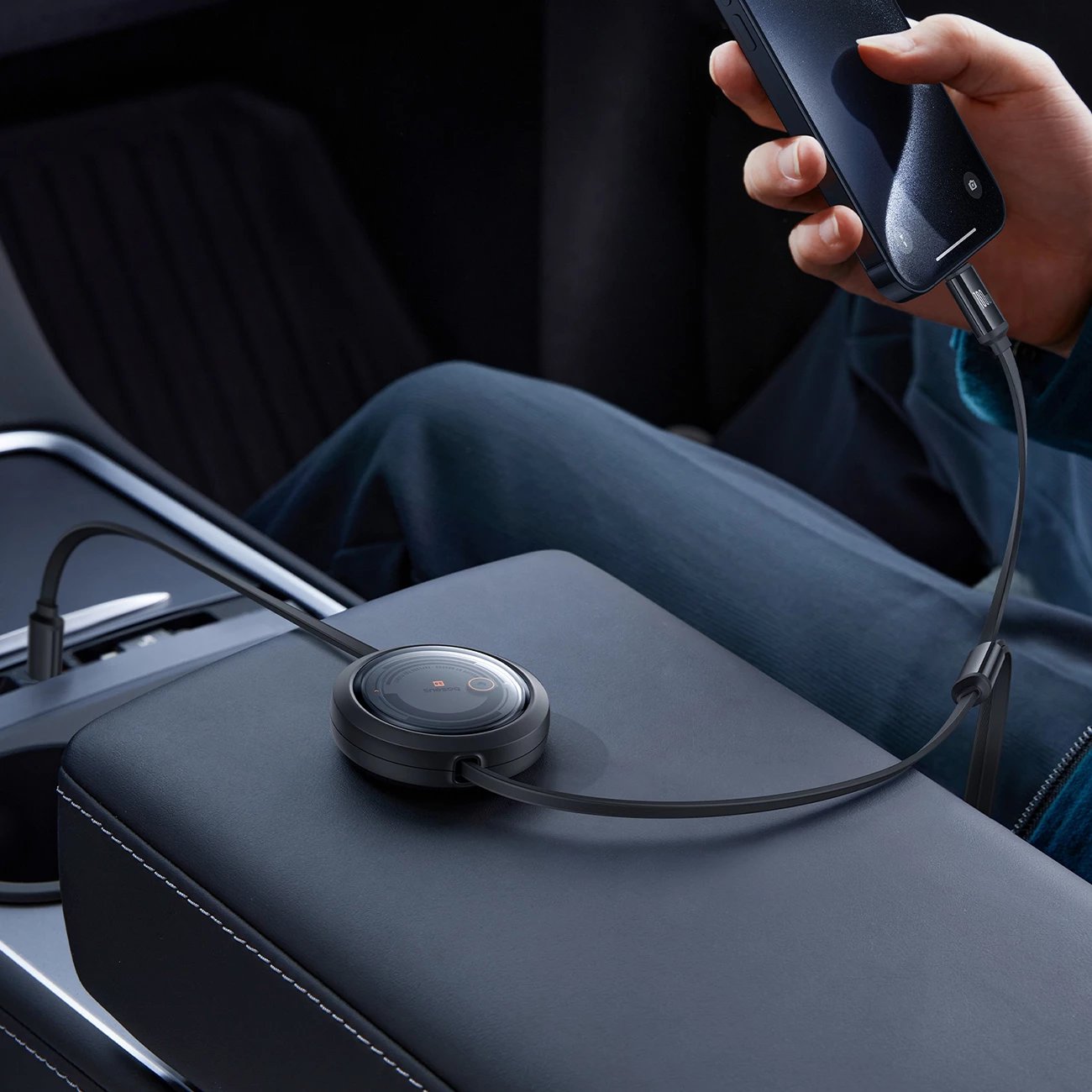 Kabllo tërheqëse Baseus Free2Draw CB000084, 1.1m, USB-C/Lightning/micro USB, 100W, e zezë Kabllo tërheqëse Baseus Free2Draw CB000084, 1.1m, USB-C/Lightning/micro USB, 100W, e zezë