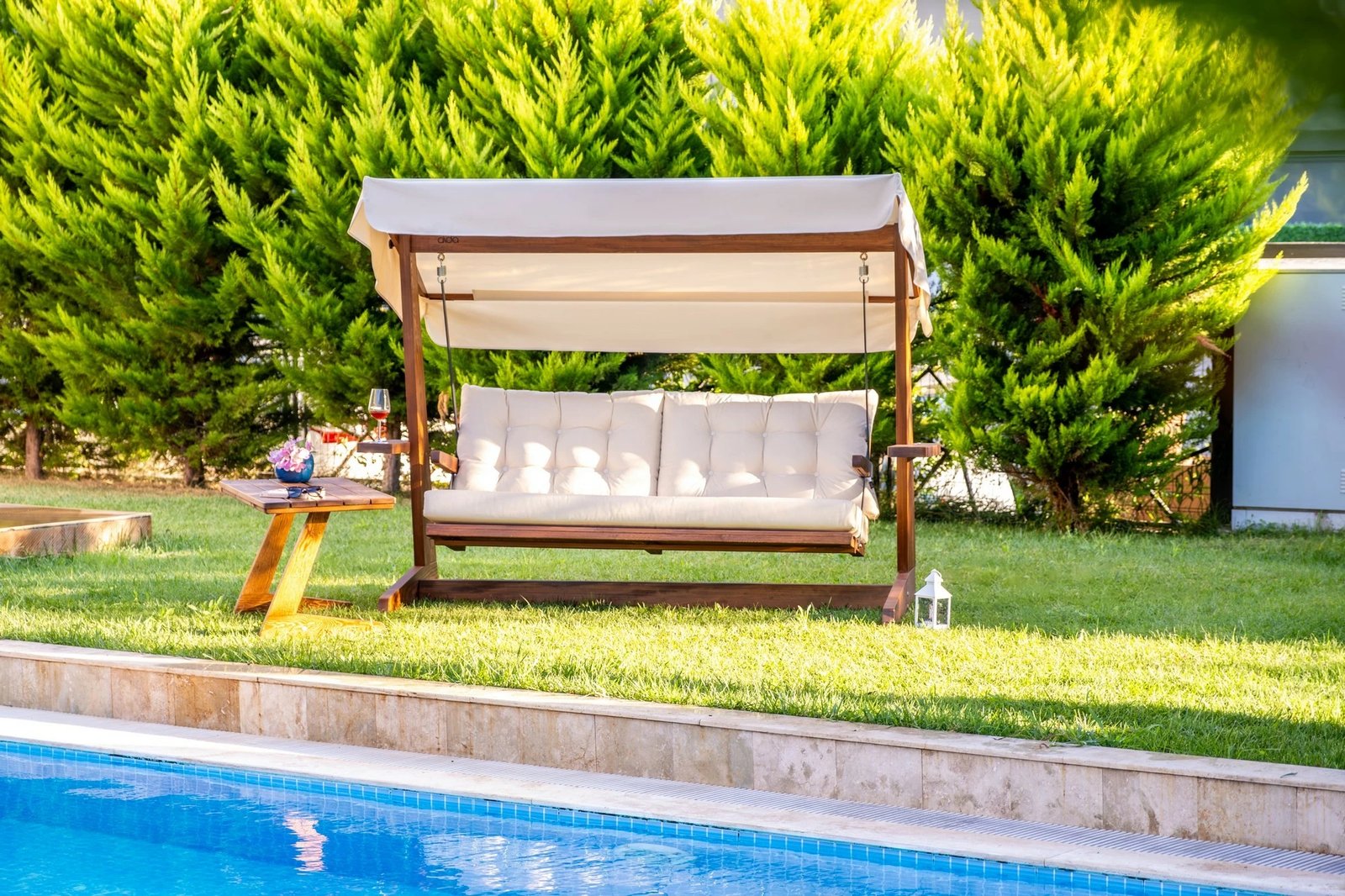 Karrige lëkundëse treshe për kopsht, ngjyrë bezhë, Skye Decor Viva 2400