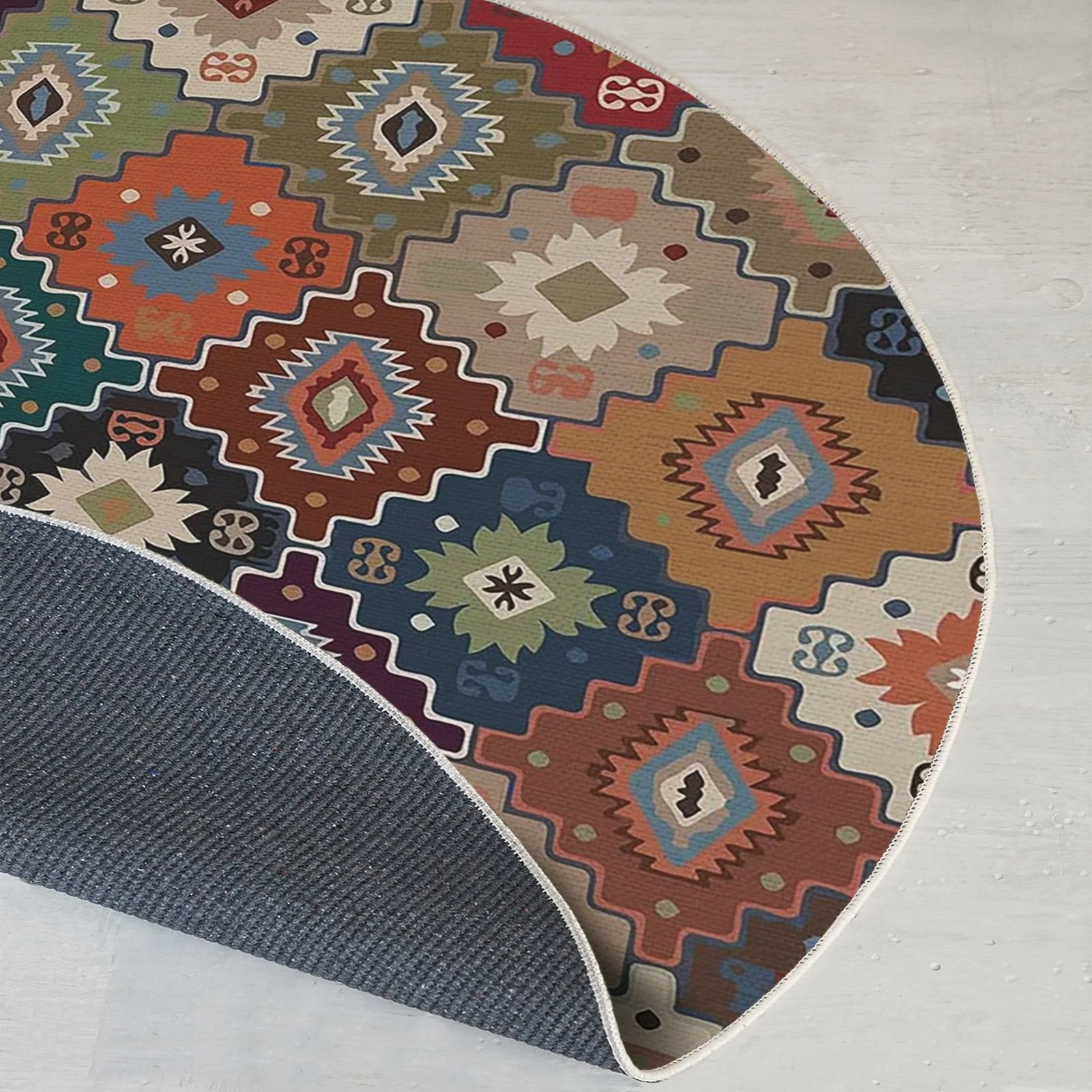 Qilim i rrumbullakët, shumëngjyrësh, 180x180cm, Conceptum Hypnose, Woopamuk472 Qilim i rrumbullakët, shumëngjyrësh, 180x180cm, Conceptum Hypnose, Woopamuk472