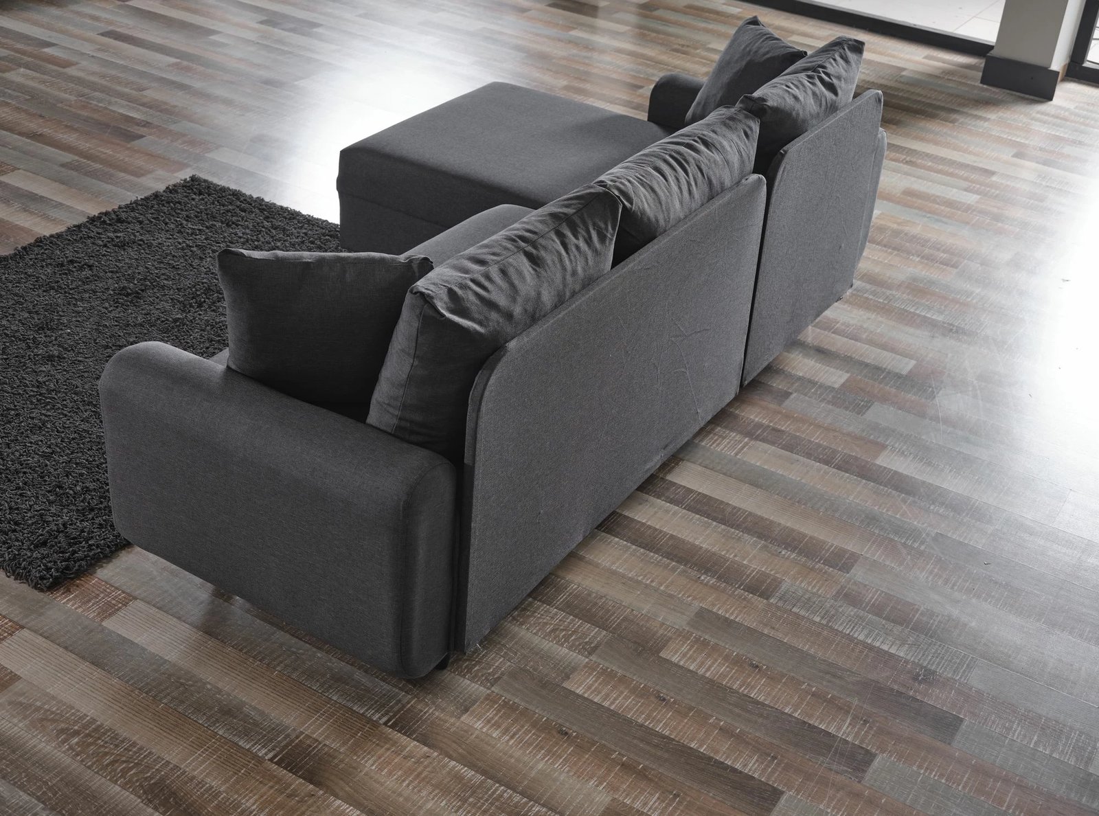 Kënd-sofë krevate Flavia, ngjyrë gri e errët