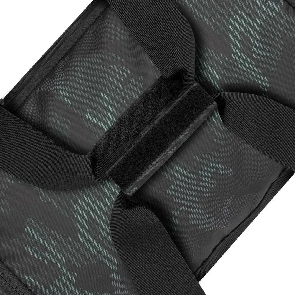 Çantë udhëtimi RIVACASE Sherwood 30L, gri camo Çantë udhëtimi RIVACASE Sherwood 30L, gri camo