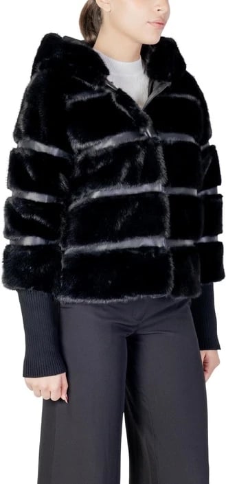 Jakne Choral femra e zezë