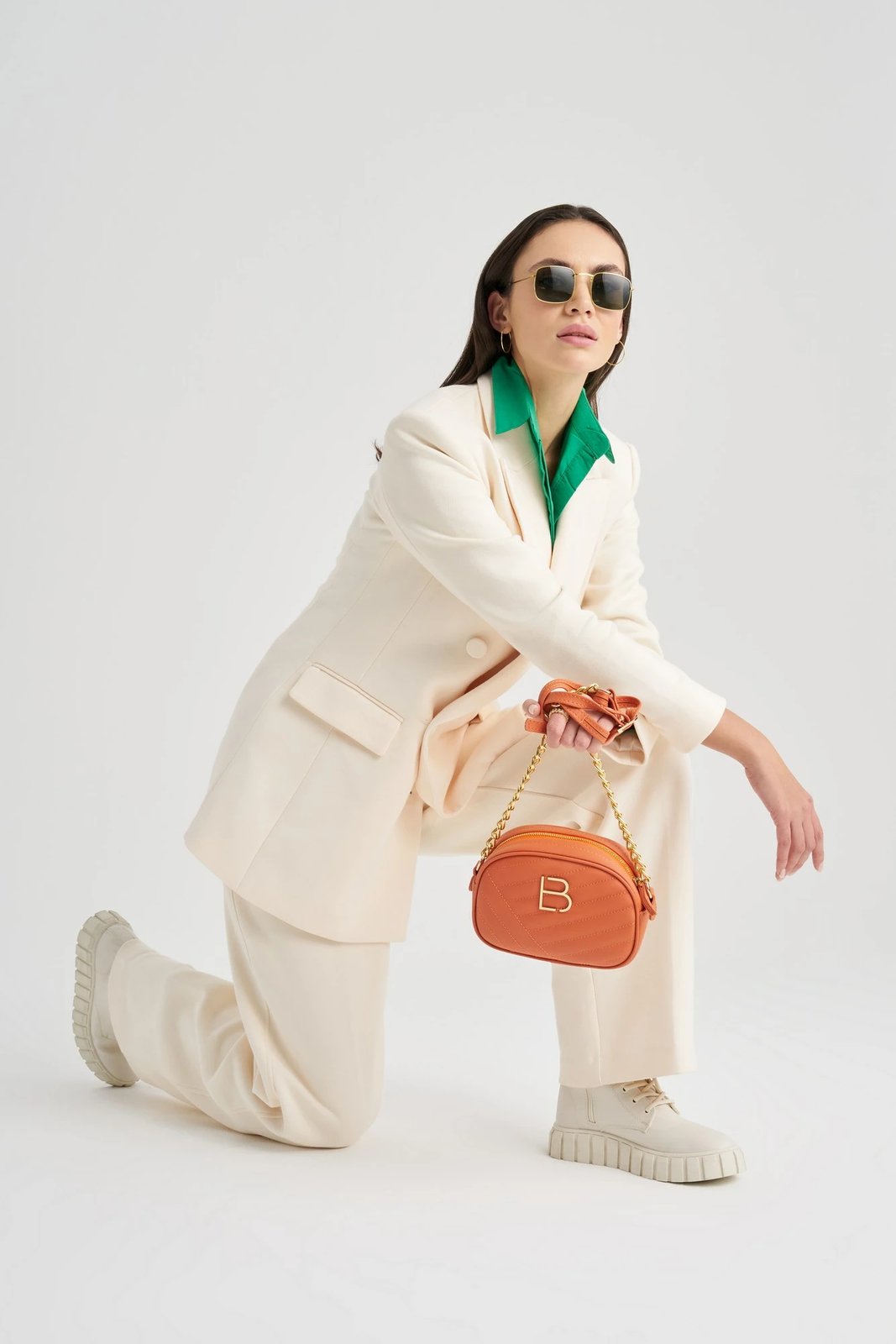 Çantë crossbody portokalli Lucky Bees, 1298