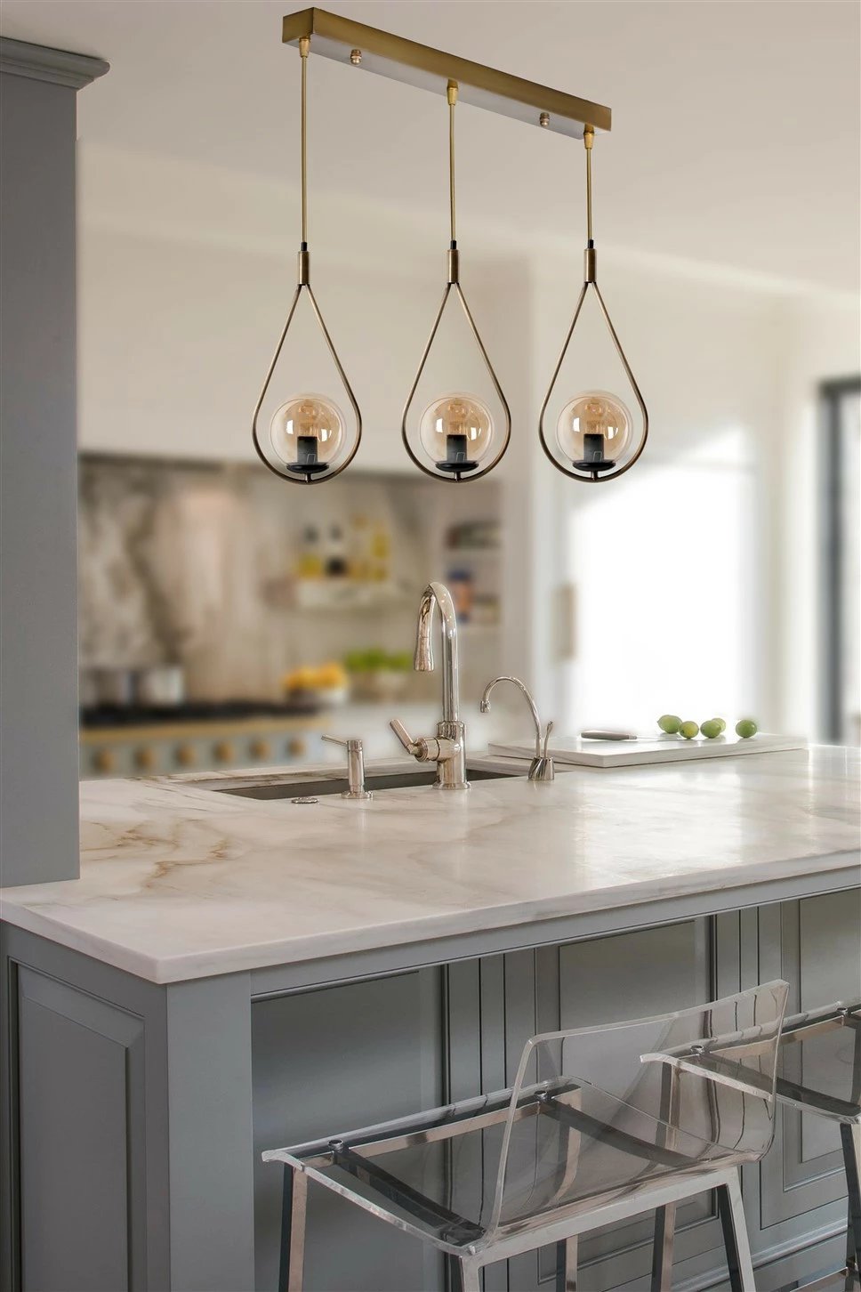 Llambë tavani Opviq, Damla 3-sh, qelq balte, ngjyrë bakri, varëse