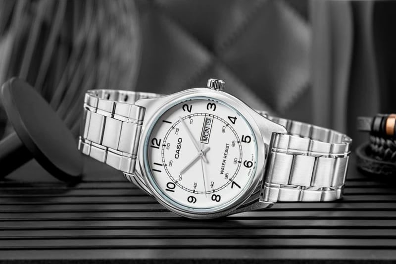 Orë dore për meshkuj CASIO, argjend