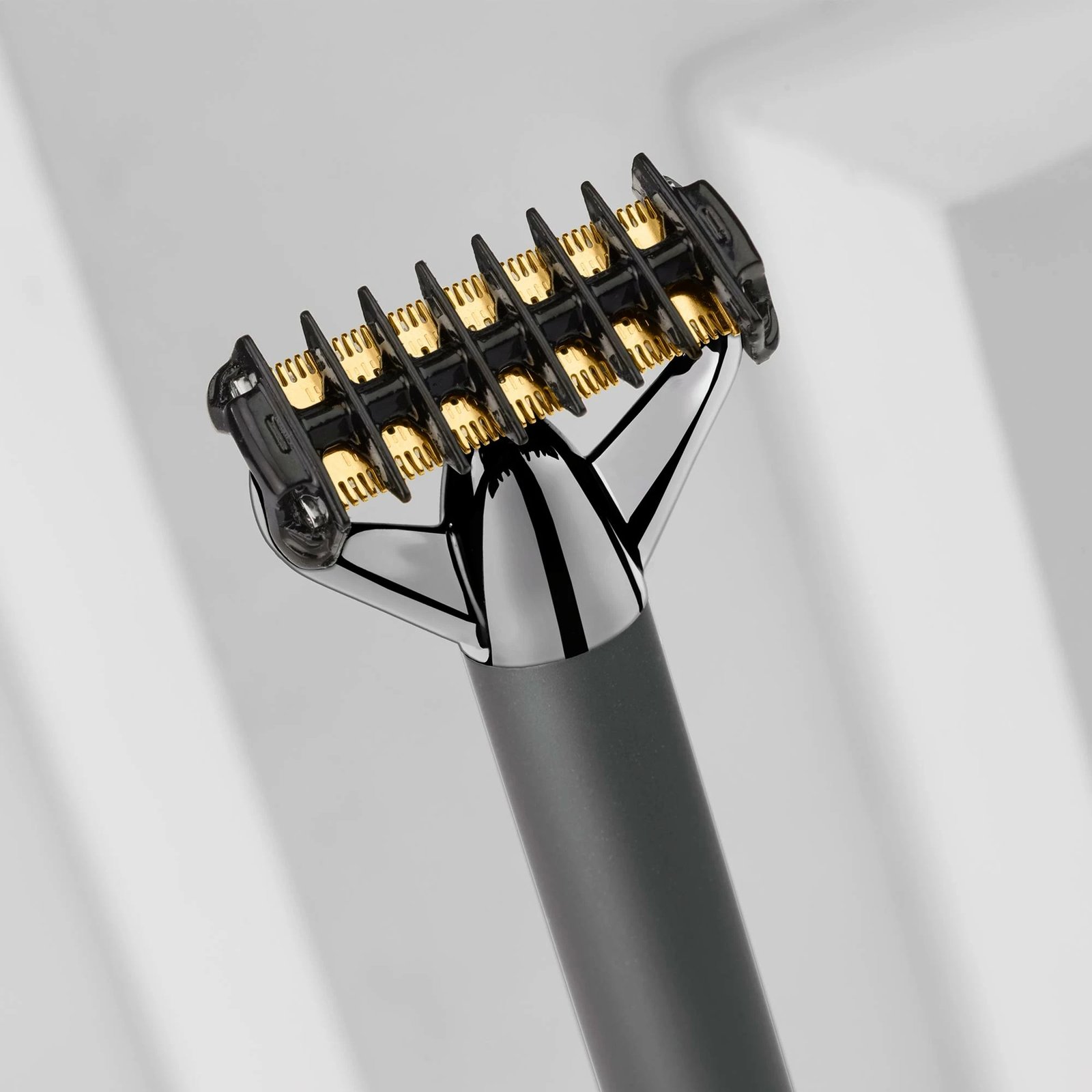 Makinë rroje BaByliss X-Blade OT991E Super-X Metal Series, pa tel litium-jon, teh çelik japonez 0.2–5 mm, 4 krehra, IPX7, Black Chrome