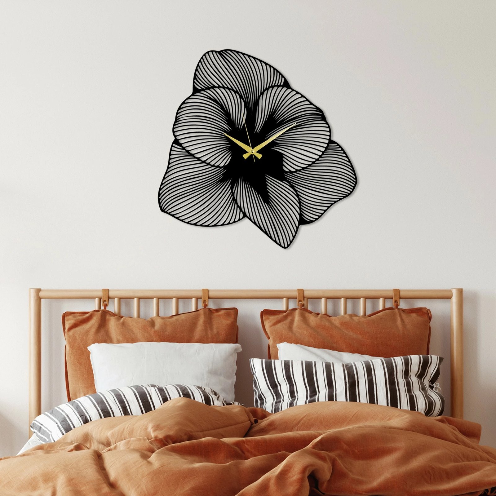 Orë muri dekorative prej metali, Wallity Aprire, e zezë, 70x70cm