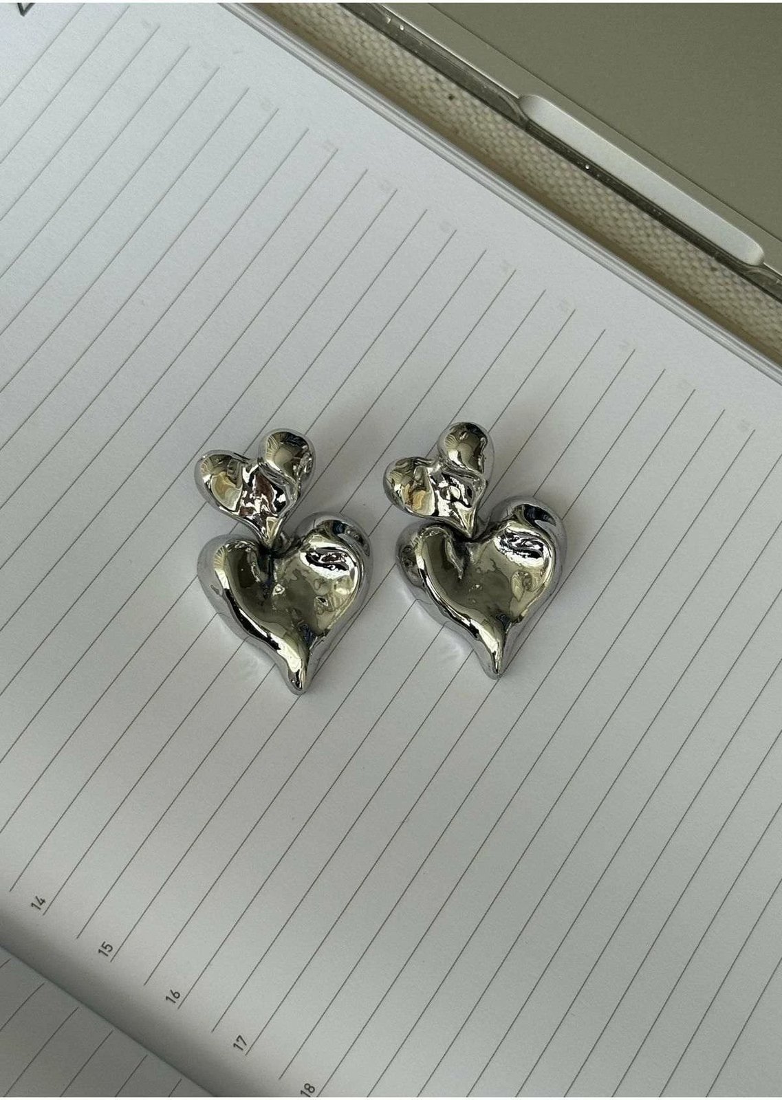 Vathë argjendi prej bronzi, Jumeon, KPEGMSA1973