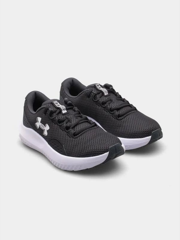 Atlete për femra Under Armour, të zeza