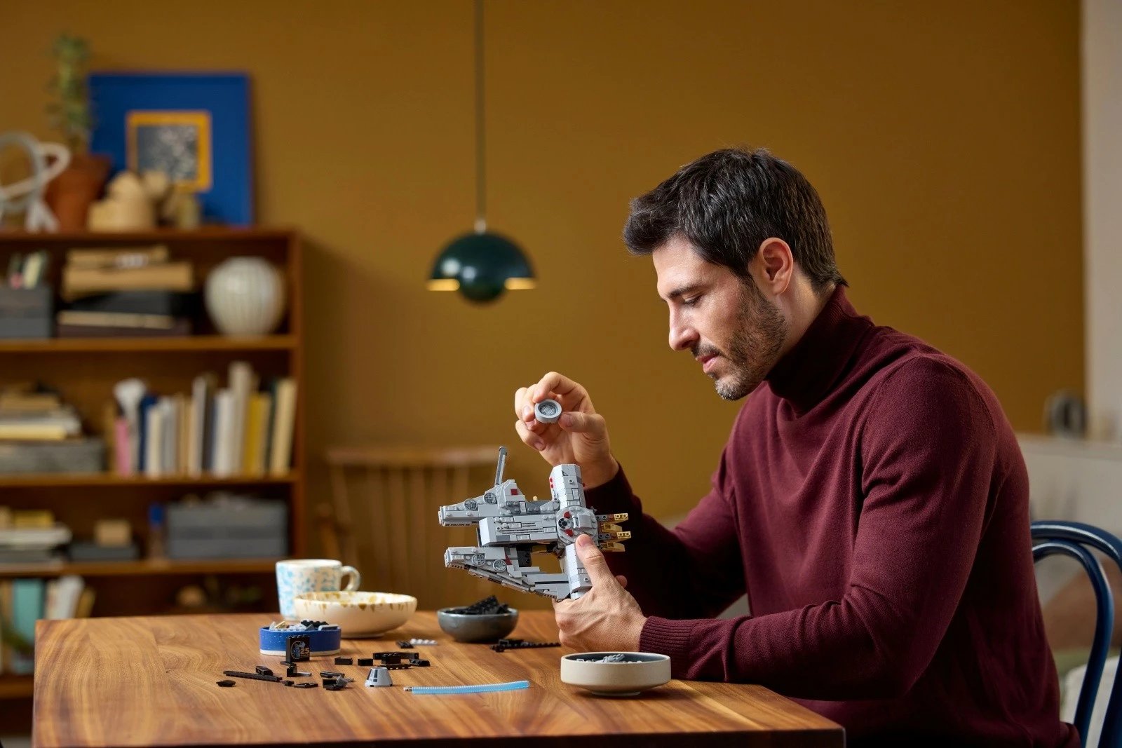 Set LEGO Star Wars Millennium Falcon 75375, 921 pjesë, për të rritur, Gri